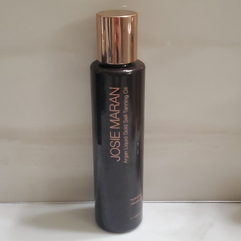 Josie Maran self tanning oil
